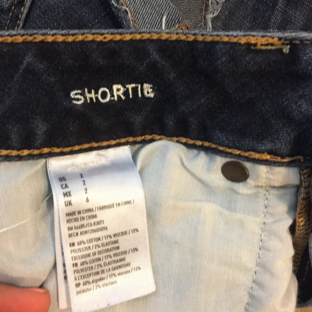 American Eagle dark wash denim shorts